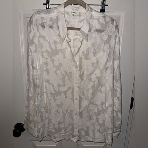 En Crème Women’s Floral Sheer Button-Up Blouse